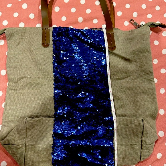 GAP Vintage brand new sequin blue stripe beige shoulder bag; zipper; super cute! - Picture 6 of 9